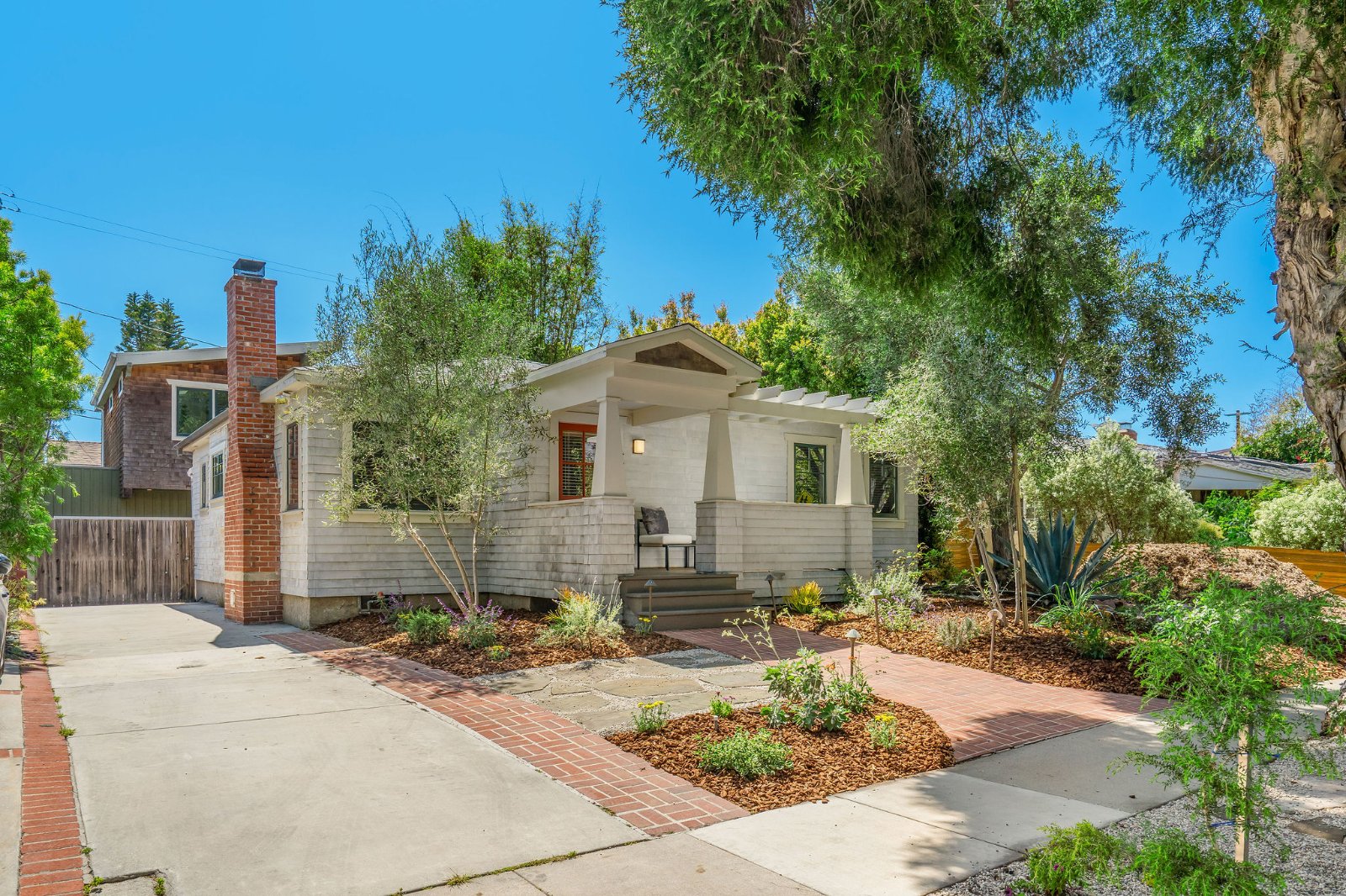 DIY Home Staging Tips: How to Prepare Your Los Angeles Home for Sale
