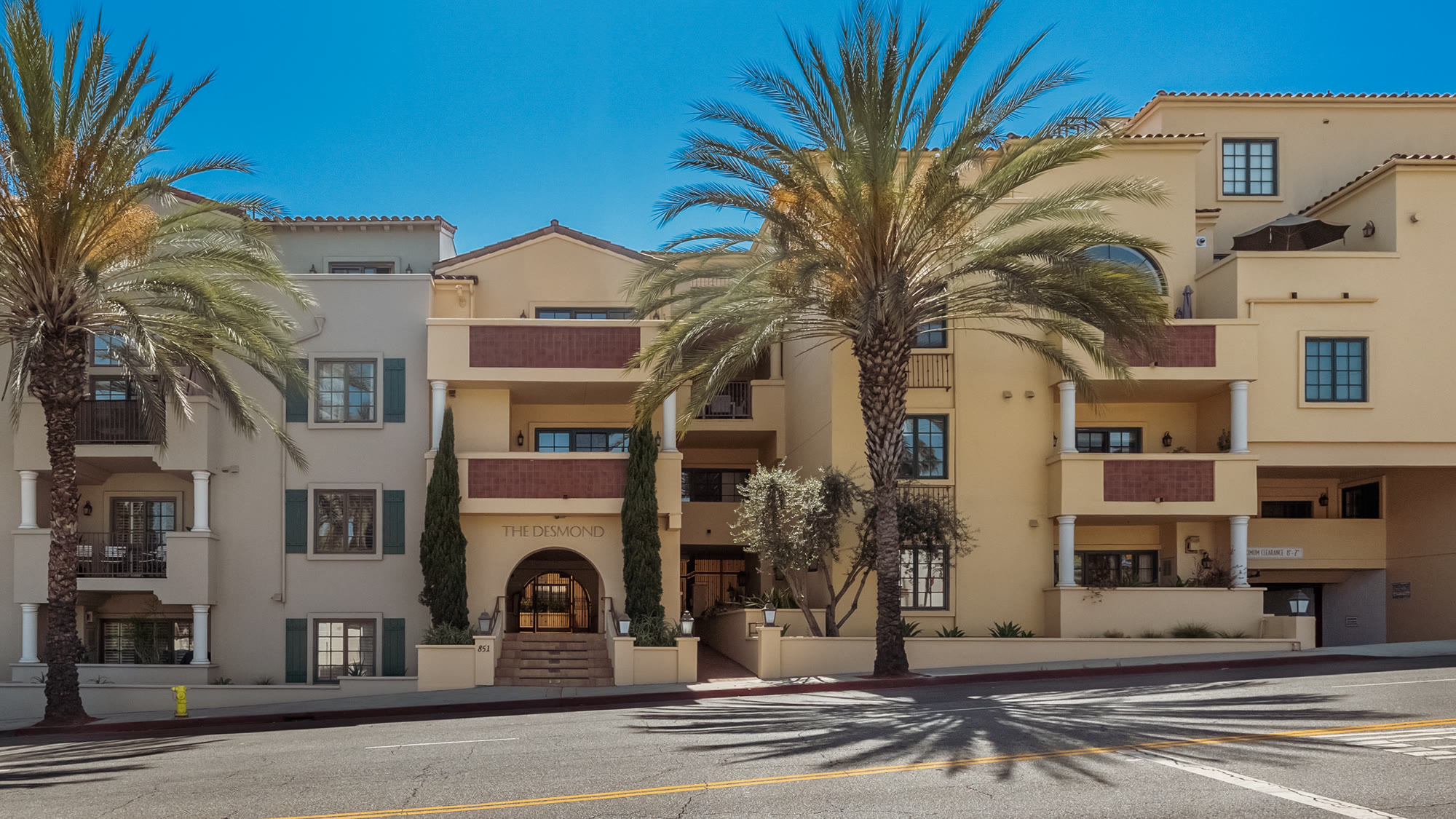 What Is Life Like in West Hollywood? Inside The Desmond at 851 San Vicente